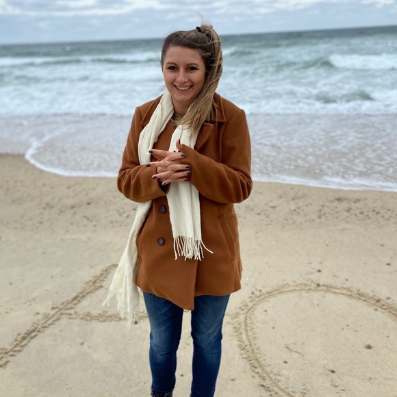 Meet your Posher, Emma - Picture 1 of 1